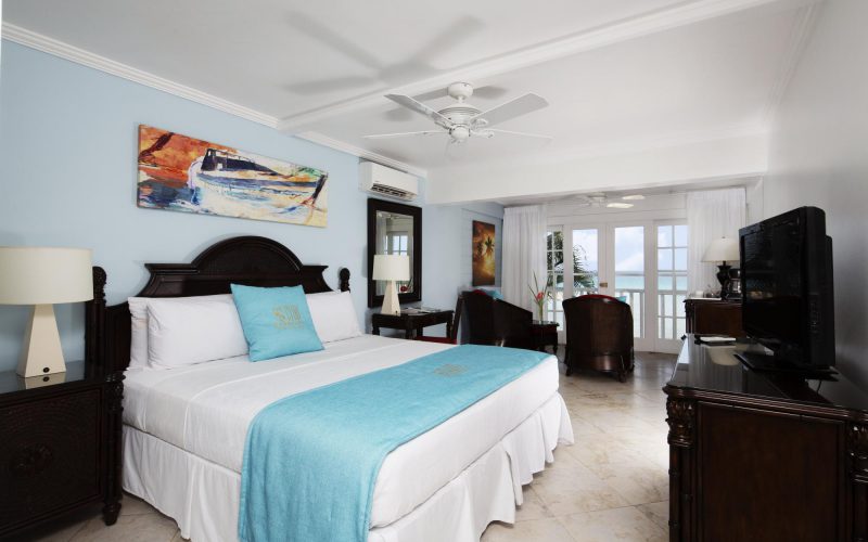 Superior Oceanfront Rooms