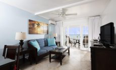 oceanview_largebed_livingroom